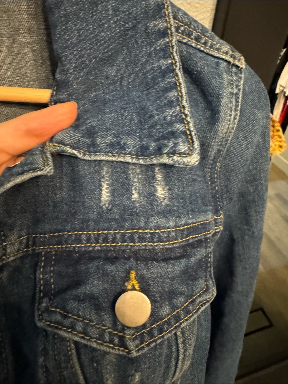 Vintage Distressed Cropped Cute Denim Jacket ♥️ - Picture 10 of 15